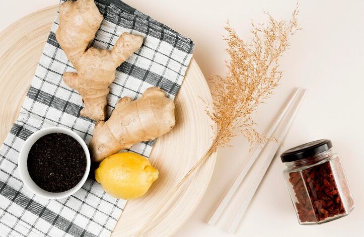 Продукты, которые помогут сохранить молодость: куркума, имбирь и перец