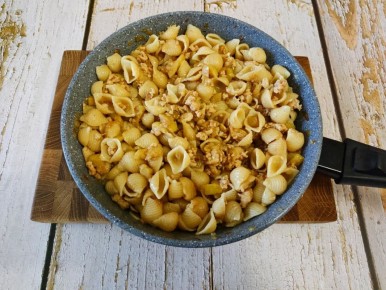 Как приготовить ароматную пасту с фаршем и кабачком