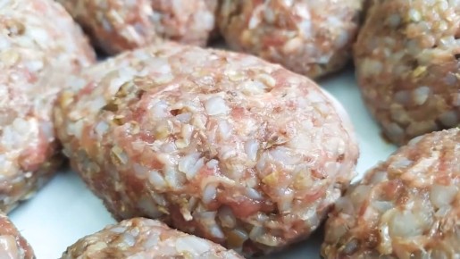 Как приготовить питательные гречаники: вкусный и экономичный рецепт