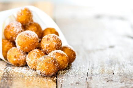 Вкусные творожные пончики: простой рецепт на каждый день