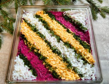 Уникальный взгляд на классический салат «Сельдь под шубой»