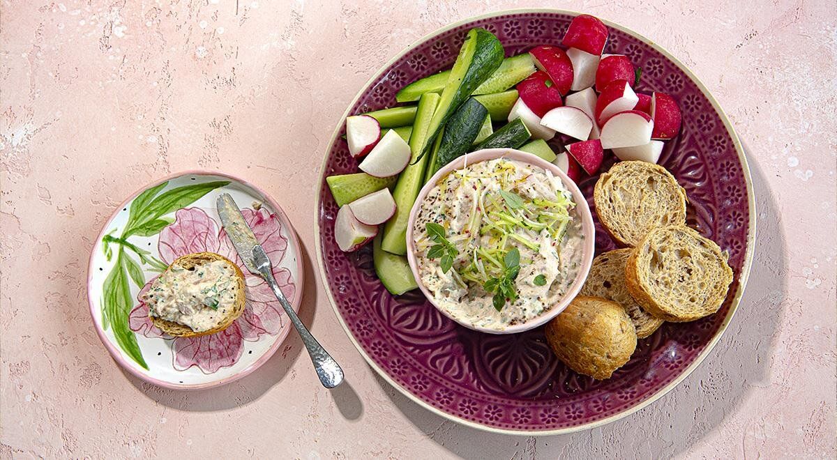 Скороход для гурманов: как приготовить риет с консервированной рыбой и овощами