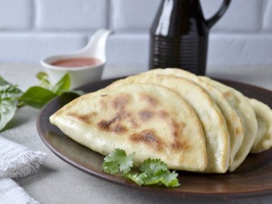 Ароматные чуду с картошкой и зеленью: секреты приготовления на кефире