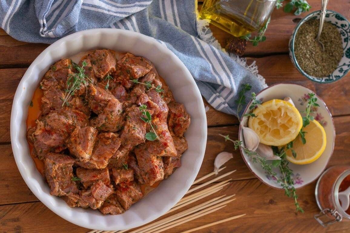 Как запечь мясо, чтобы оно таяло во рту: советы от шефа