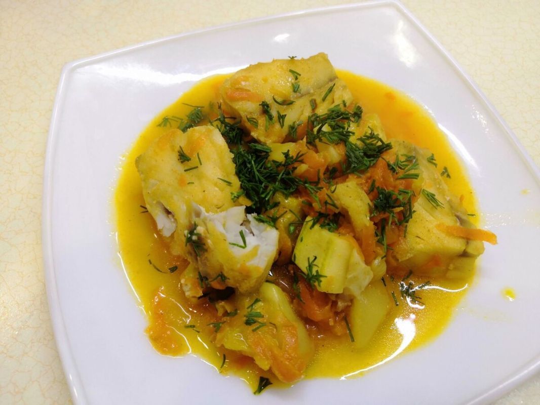 Ужин за 30 минут: простая рыбка с овощами