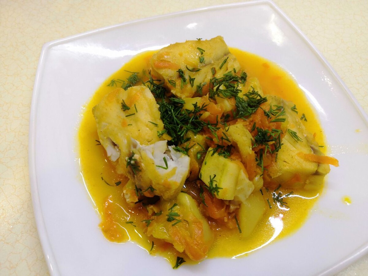 Ужин за 30 минут: простая рыбка с овощами