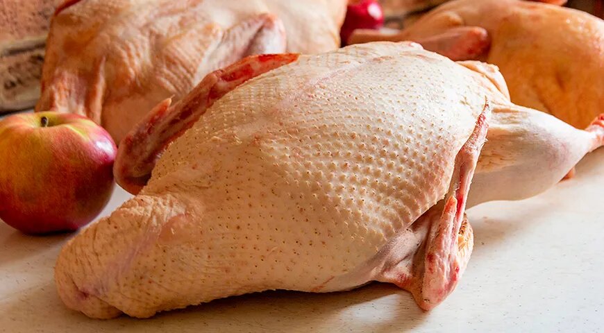 Как правильно запечь гуся: лучшие советы и проверенные рецепты