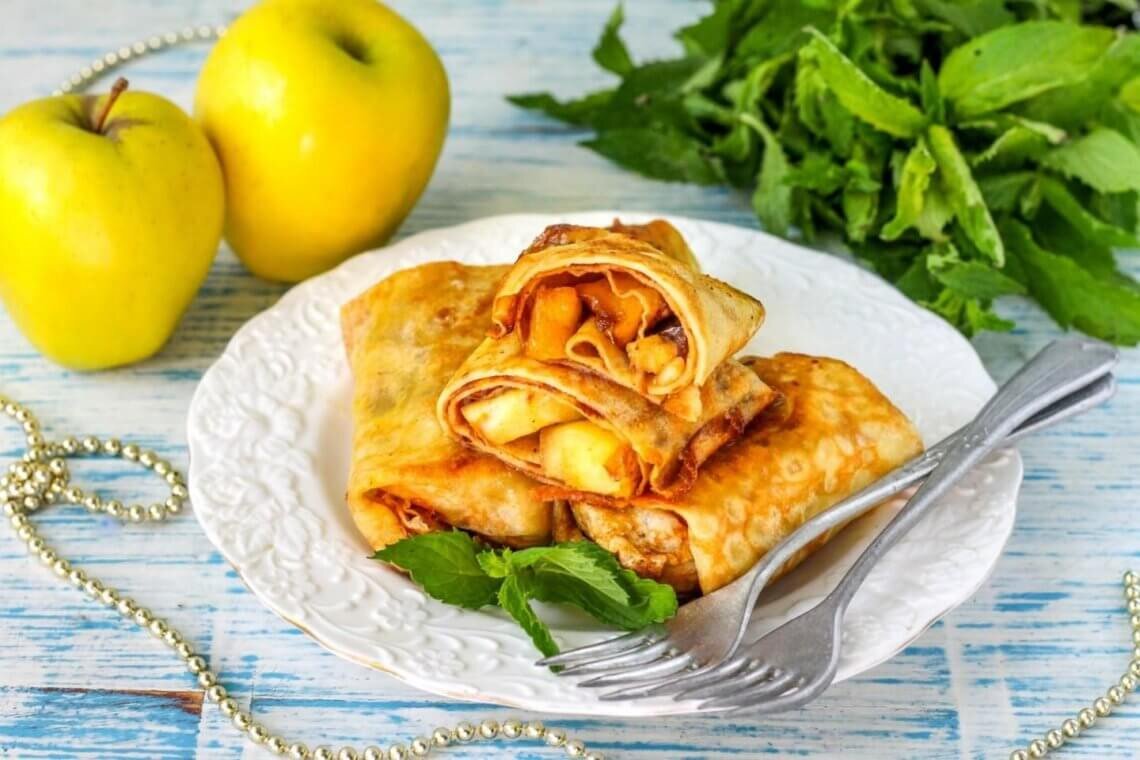 Яблочные блины: оригинальный подход к классике кулинарии