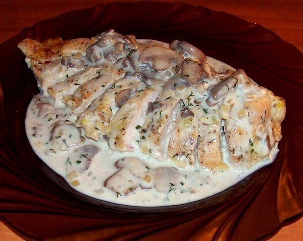 Невероятное блюдо: куриные грудки в сметанном соусе
