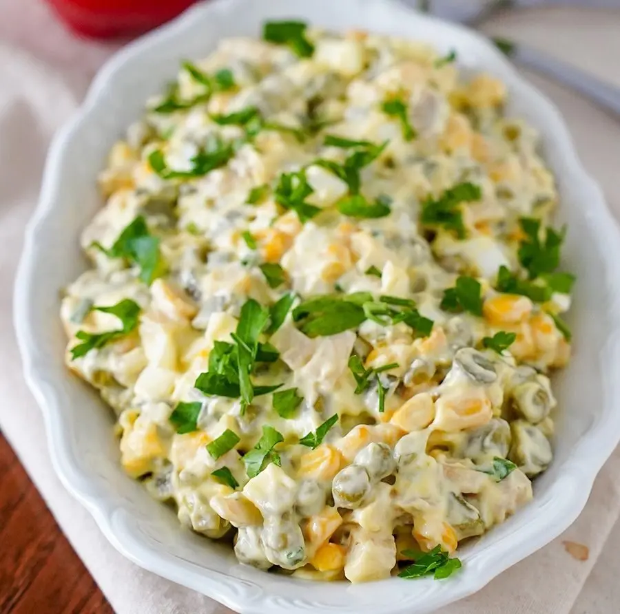 Неповторимые салаты для праздничного стола: идеи на любой вкус