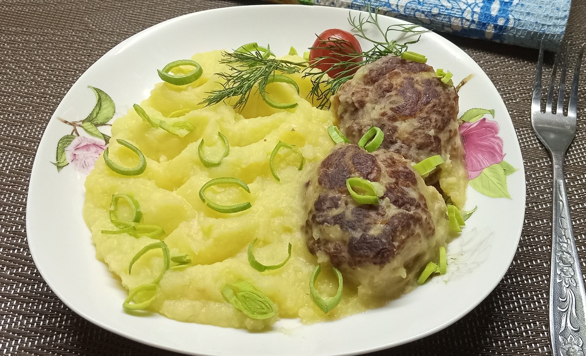 Нежные котлеты из свинины с яблоком, которые удивят ваши вкусовые рецепторы