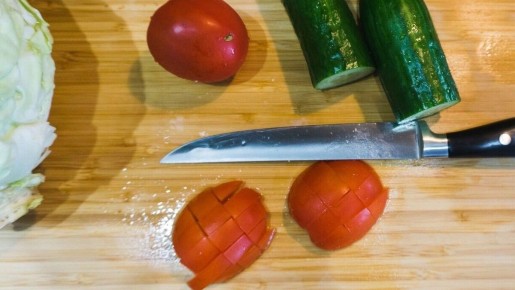 Как удивить гостей на Новый год: лучшие салаты и закуски 2026 года