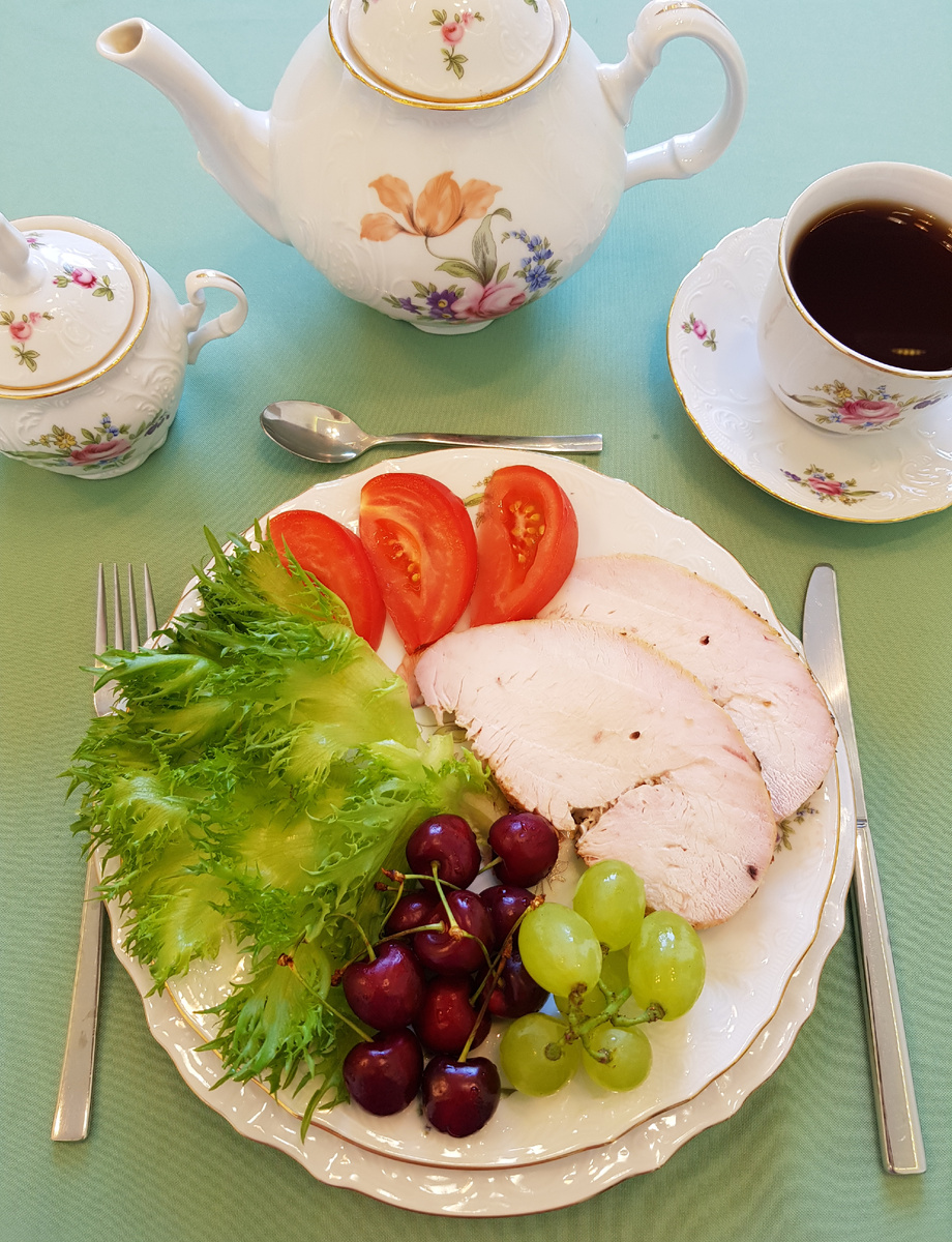 Ароматное блюдо для летних дней: запечённое маринованное филе индейки