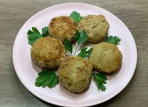 Нежные котлеты из кабачков с фаршем: два простых способа