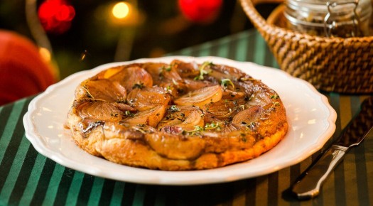 Луковый пирог в изысканном исполнении