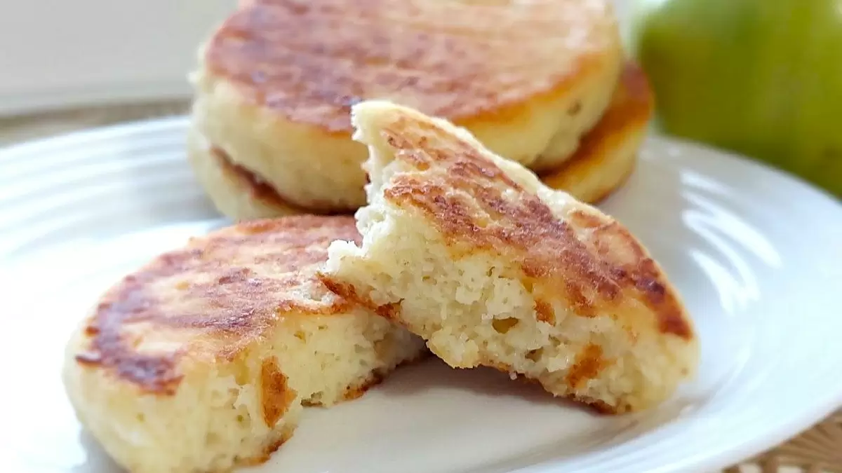 Наслаждайтесь Невероятными Яблочными Оладьями: Два Рецепта и Быстрые Джемы для Совершенного Десерта