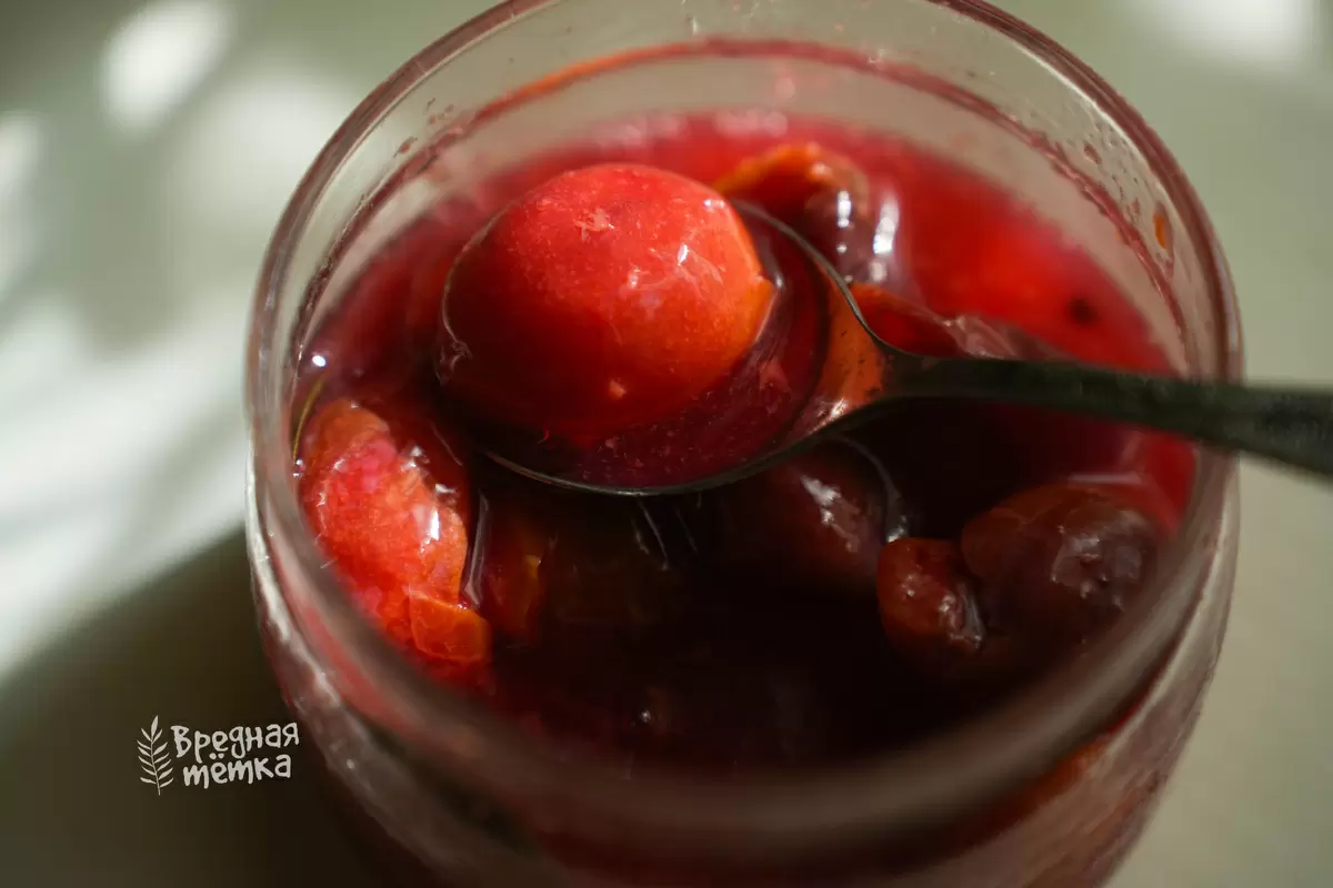 Новая жизнь квашеных слив: вкусные эксперименты с ферментацией