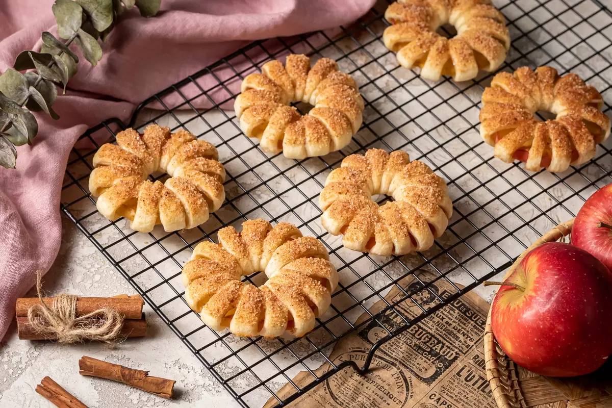 Яблочные колечки: легкий и ароматный десерт на каждый день
