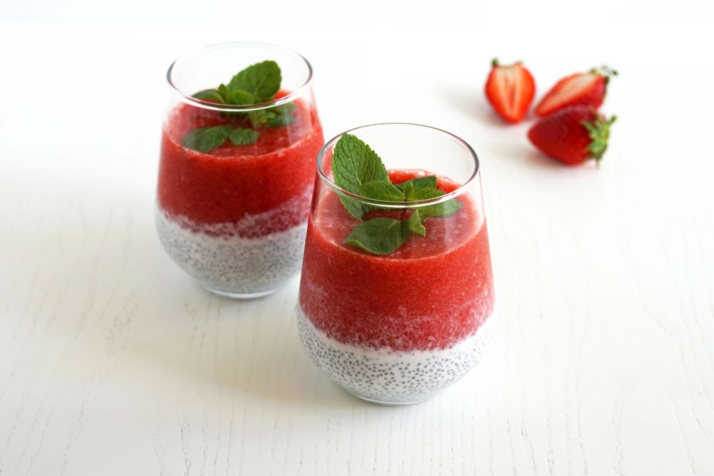 Нежный чиа-пудинг с клубникой: вкусный и полезный десерт на завтрак